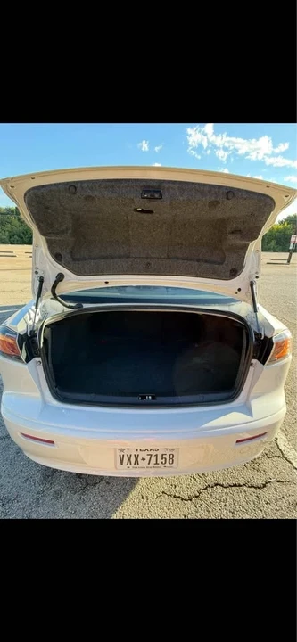 2016 Mitsubishi Lancer 10th Gen - Image 15 of 18