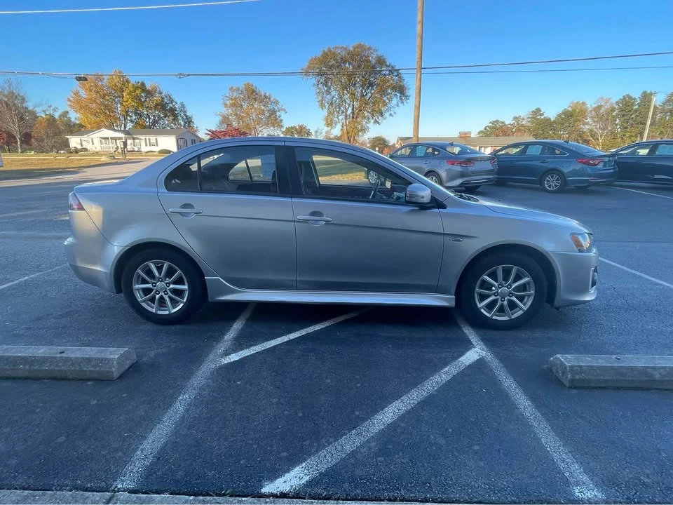 2016 Mitsubishi Lancer 10th Gen - Image 5 of 20
