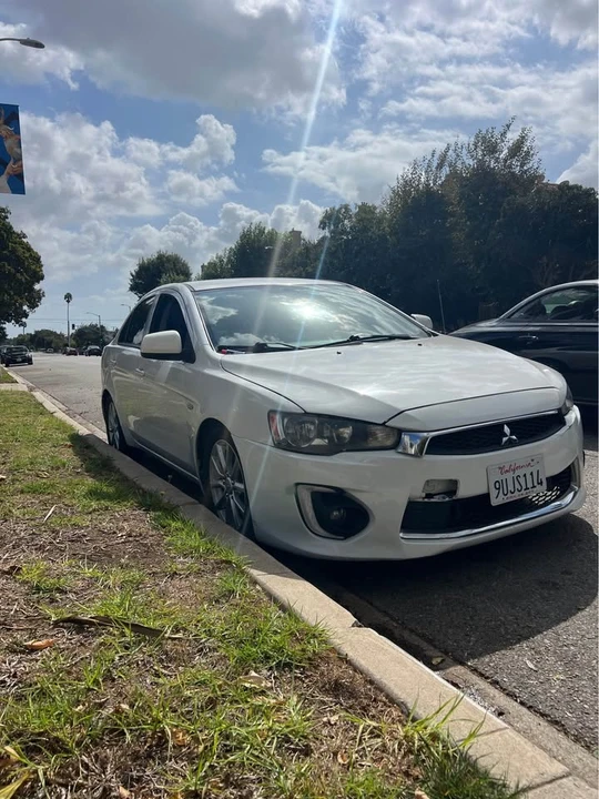 2016 Mitsubishi Lancer 10th Gen - Image 2 of 12