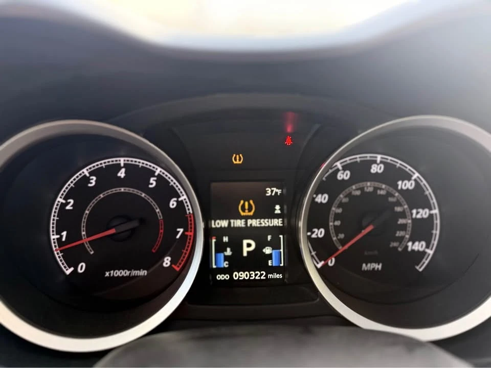 2016 Mitsubishi Lancer 10th Gen - Image 2 of 14