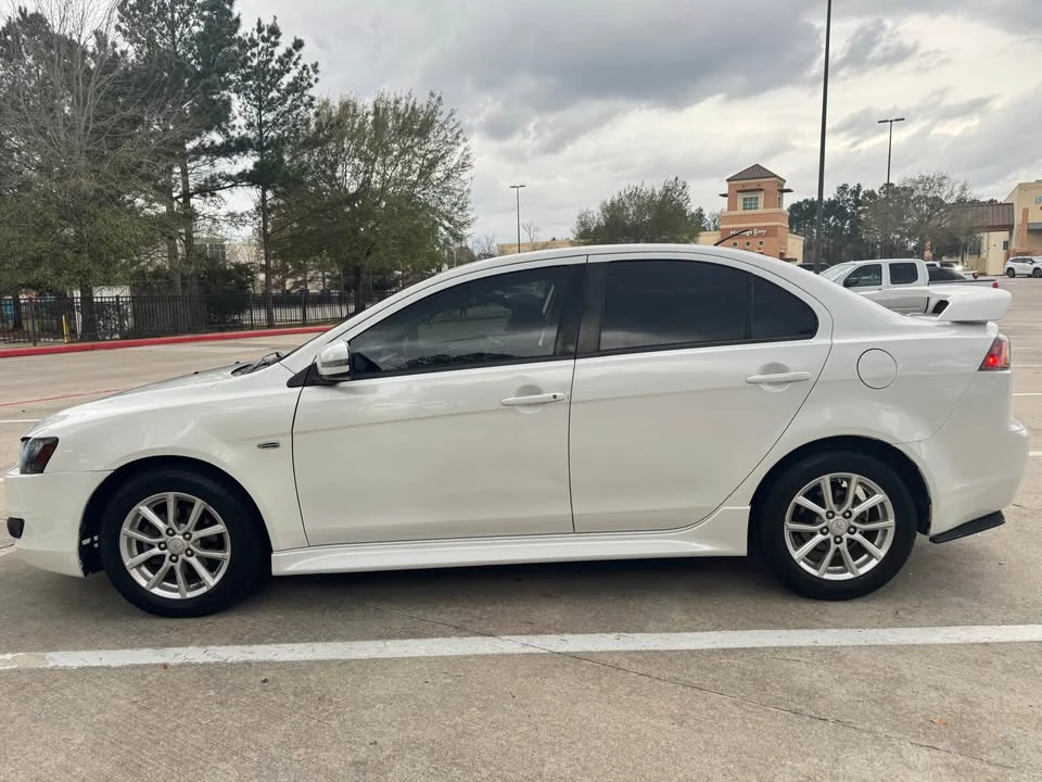2016 Mitsubishi Lancer 9th Gen - Image 2 of 8