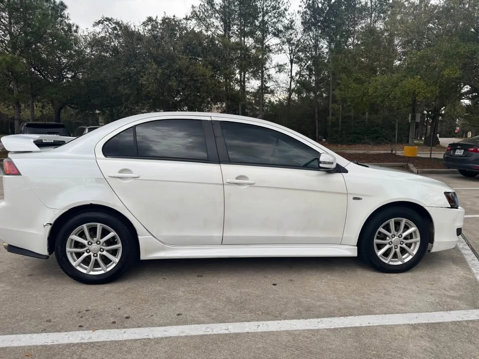 2016 Mitsubishi Lancer 9th Gen - Image 3 of 8