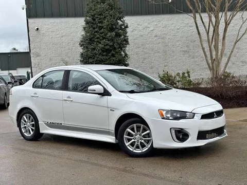 2016 Mitsubishi Lancer ES Sedan