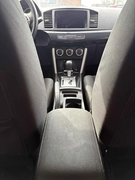 2016 Mitsubishi Lancer 9th Gen - Image 14 of 18