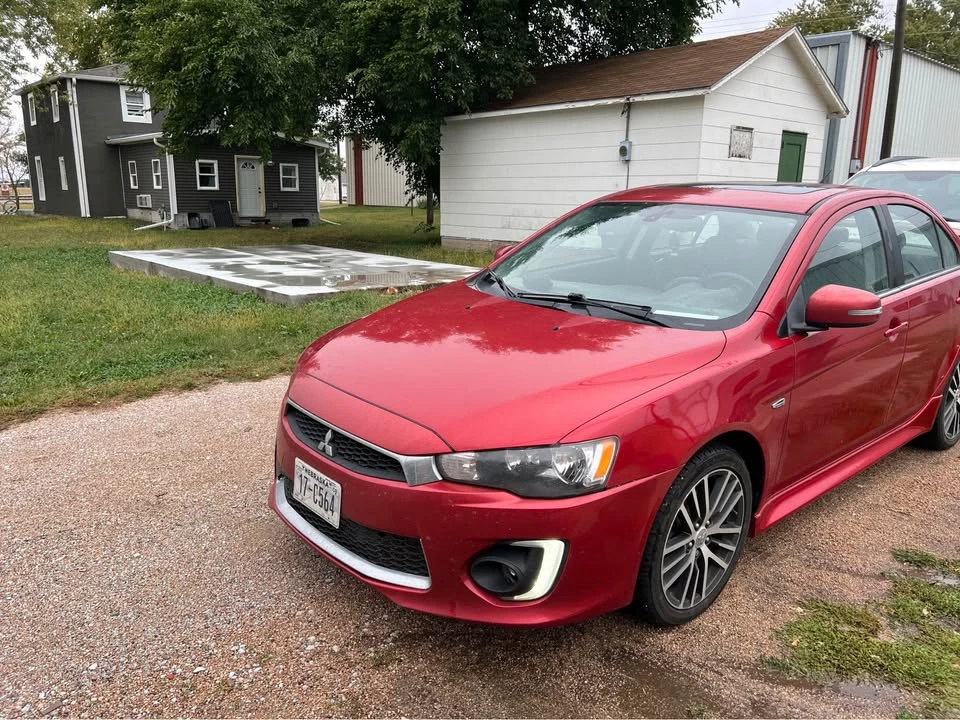 2016 Mitsubishi Lancer 10th Gen - Image 4 of 4