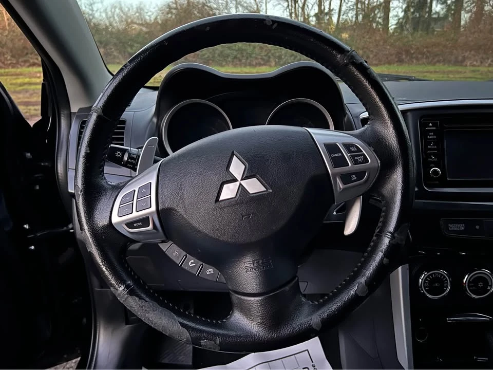 2016 Mitsubishi Lancer 10th Gen - Image 14 of 17