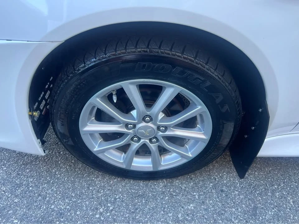 2016 Mitsubishi Lancer 10th Gen - Image 5 of 17
