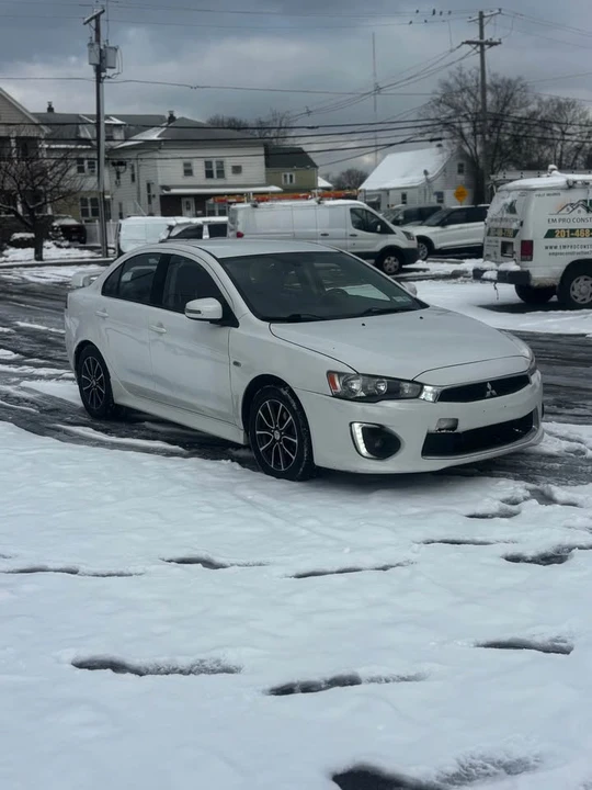 2016 Mitsubishi Lancer 10th Gen - Image 3 of 16