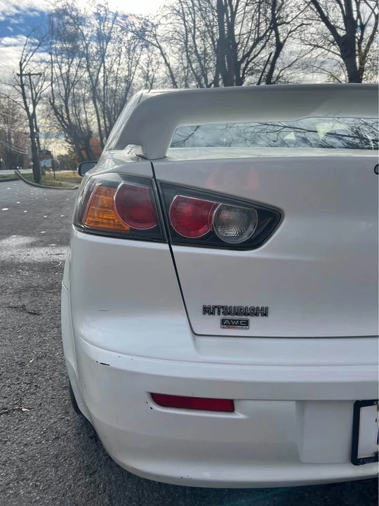2016 Mitsubishi Lancer 10th Gen - Image 8 of 17