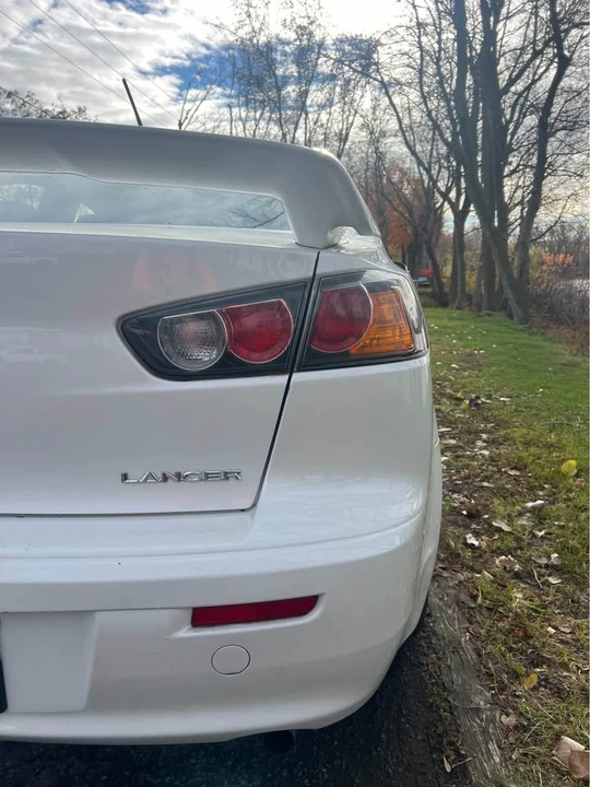 2016 Mitsubishi Lancer 10th Gen - Image 9 of 17