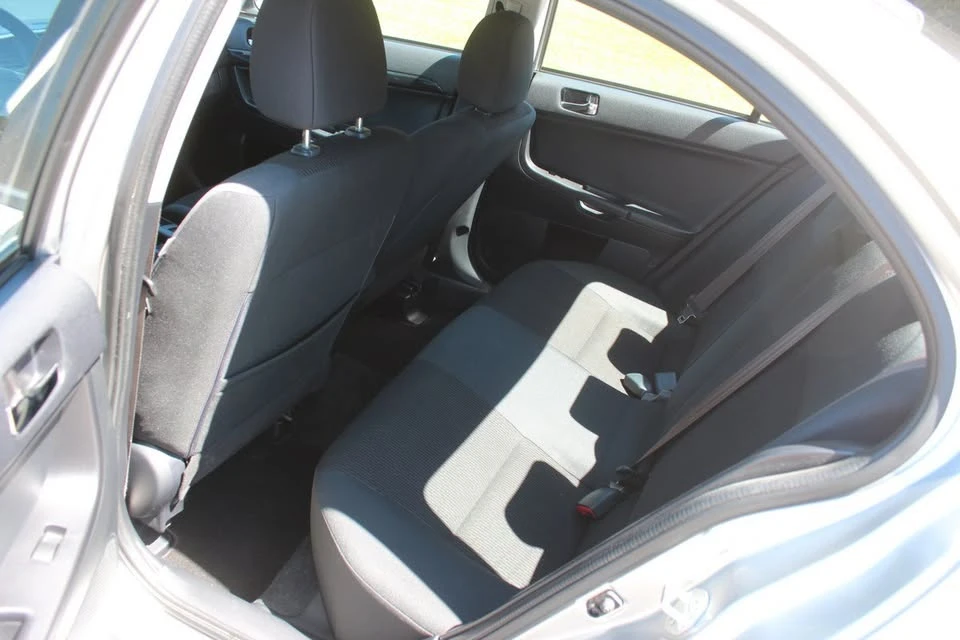 2016 Mitsubishi Lancer 10th Gen - Image 14 of 20