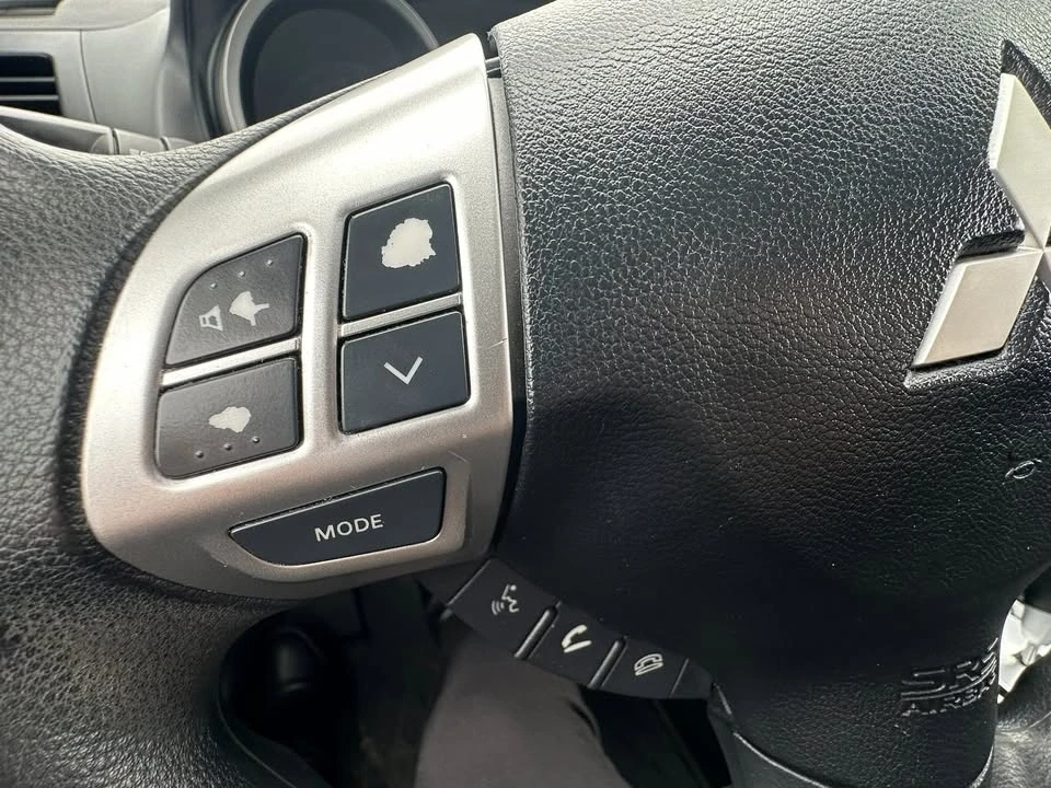 2016 Mitsubishi Lancer 10th Gen - Image 13 of 19