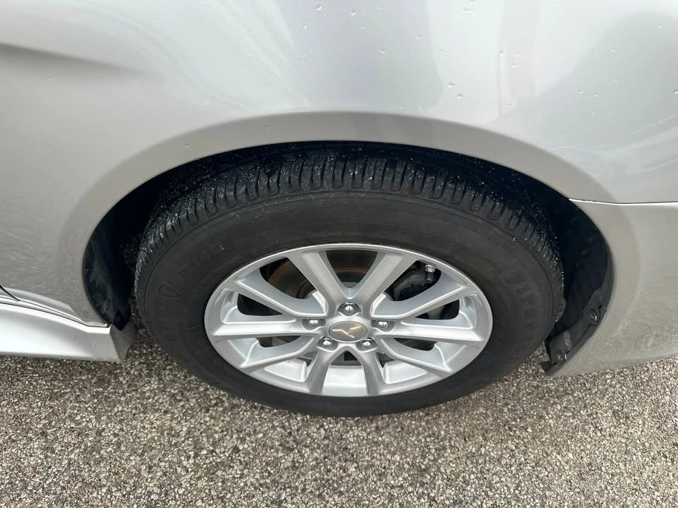 2016 Mitsubishi Lancer 10th Gen - Image 18 of 19