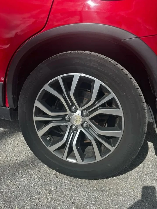2016 Mitsubishi Outlander - Image 16 of 16