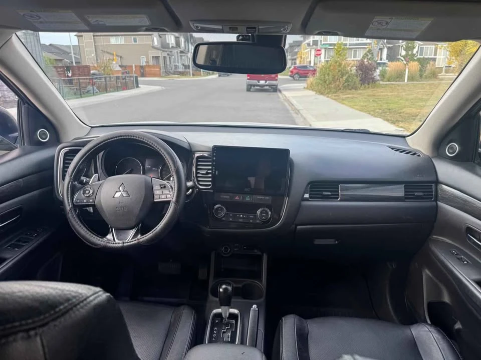 2016 Mitsubishi Outlander - Image 15 of 20