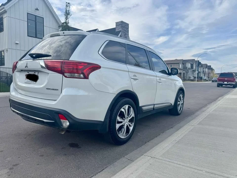 2016 Mitsubishi Outlander - Image 6 of 20