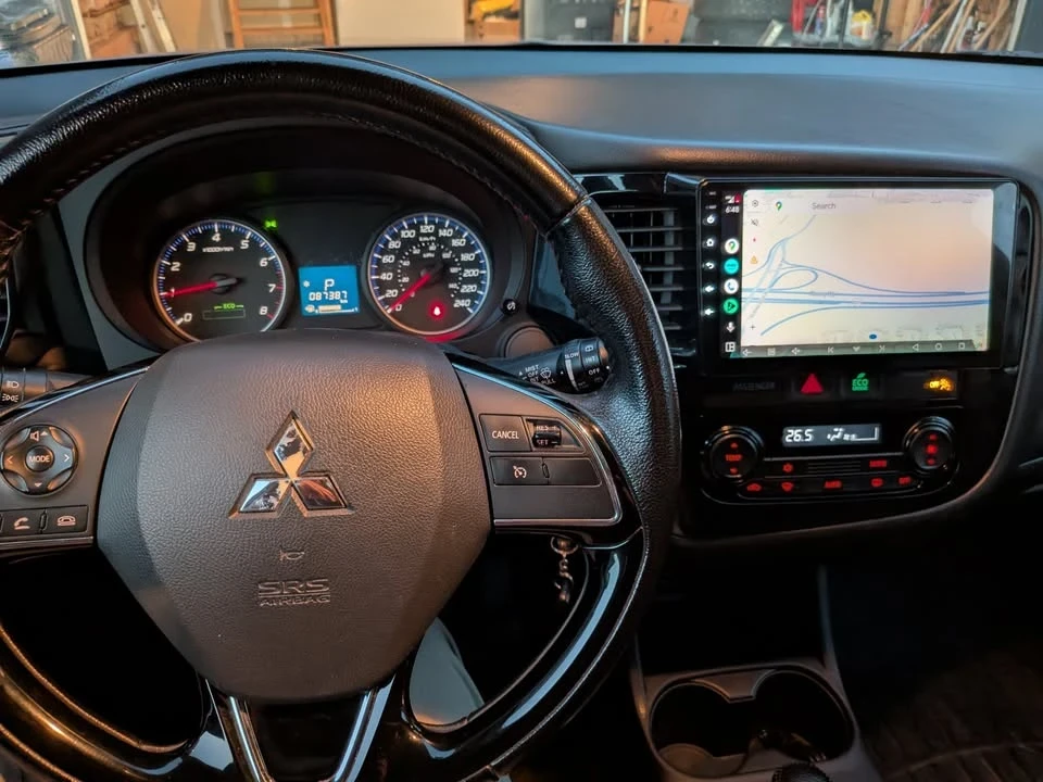 2016 Mitsubishi Outlander - Image 6 of 8