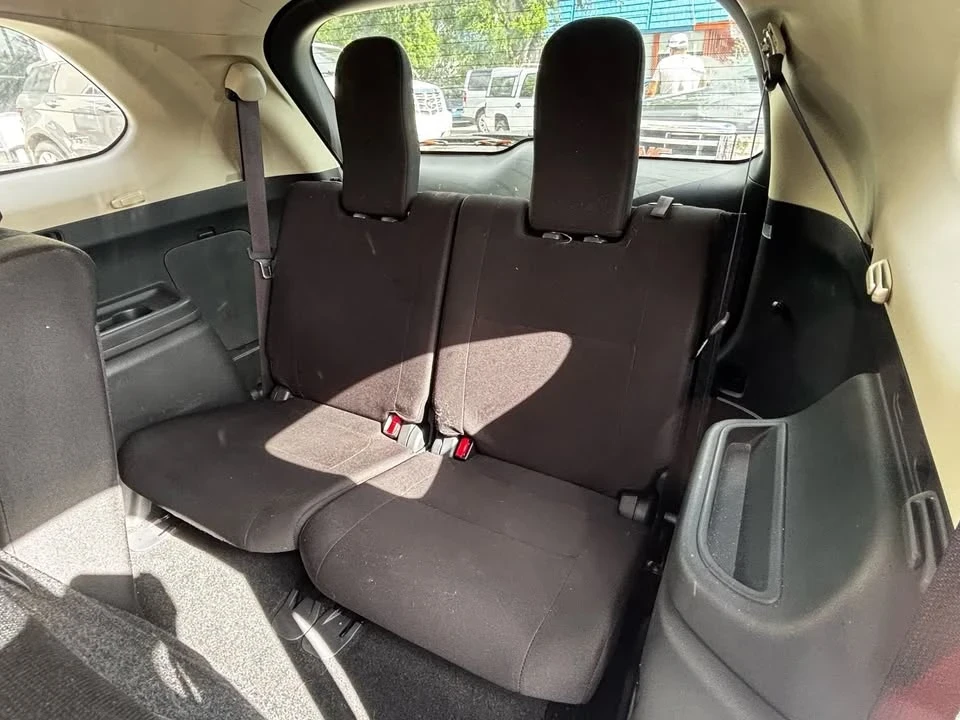 2016 Mitsubishi Outlander - Image 10 of 16