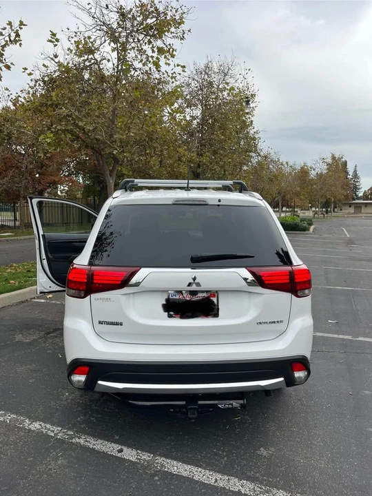 2016 Mitsubishi Outlander - Image 7 of 9