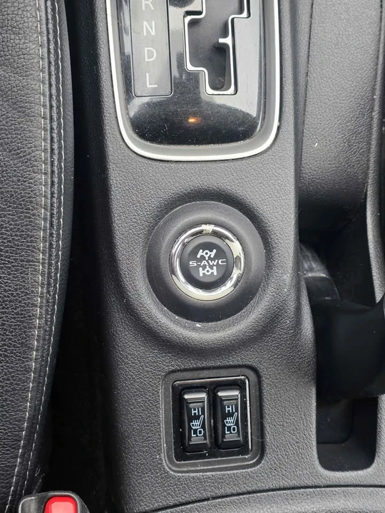 2016 Mitsubishi Outlander - Image 13 of 13