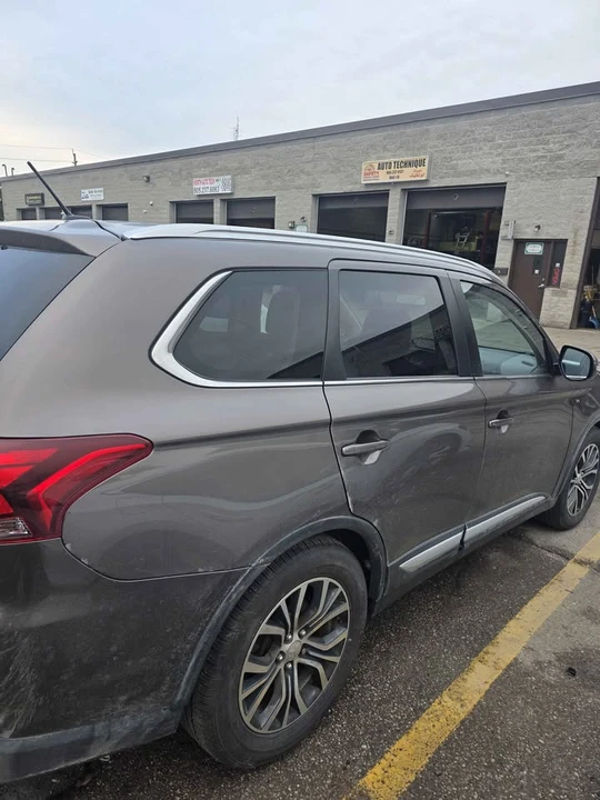 2016 Mitsubishi Outlander - Image 6 of 13