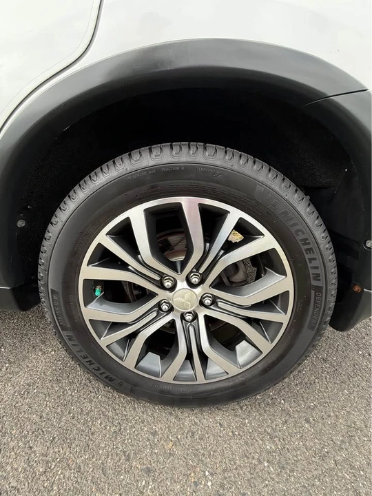 2016 Mitsubishi Outlander - Image 20 of 20
