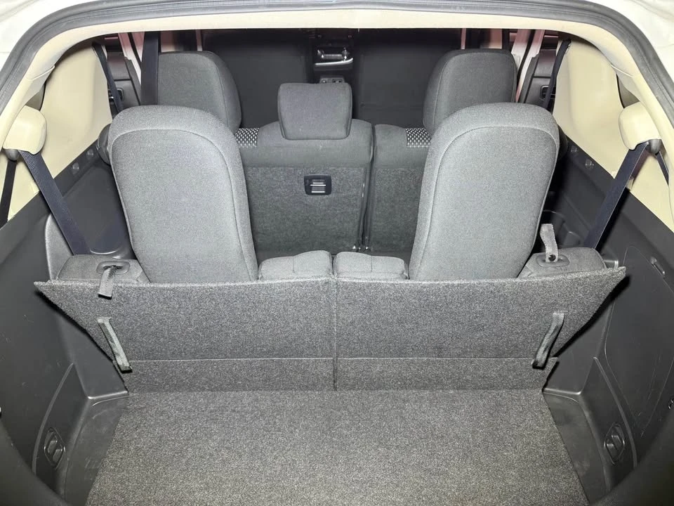 2016 Mitsubishi Outlander - Image 14 of 20