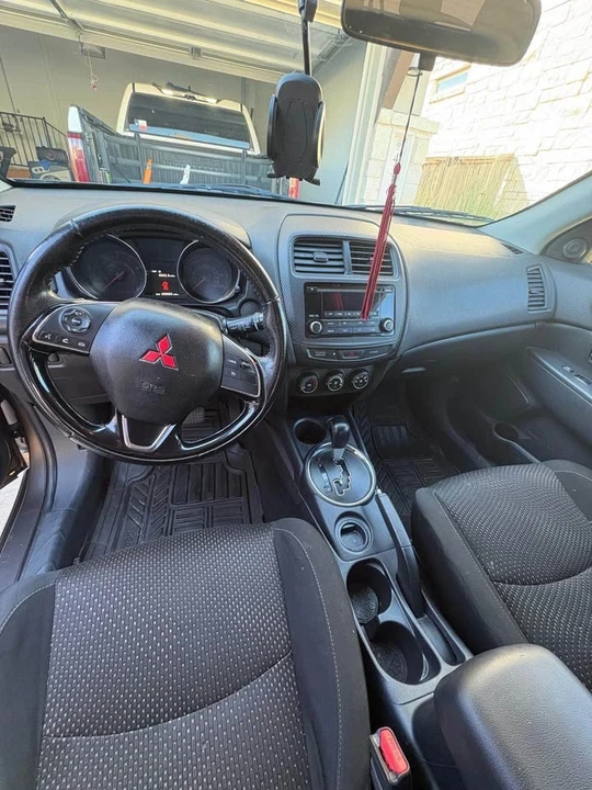 2016 Mitsubishi Outlander - Image 6 of 6