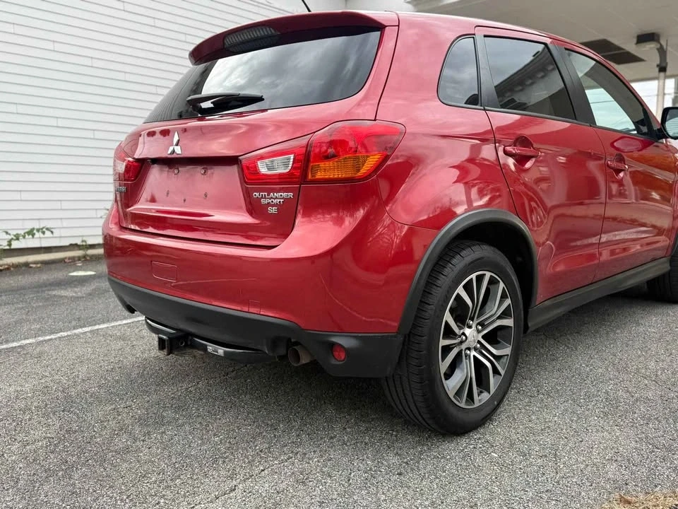 2016 Mitsubishi Outlander - Image 5 of 18