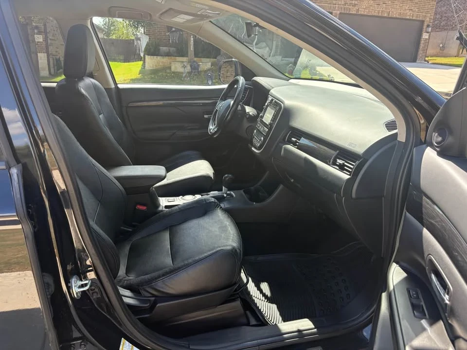 2016 Mitsubishi Outlander - Image 7 of 12