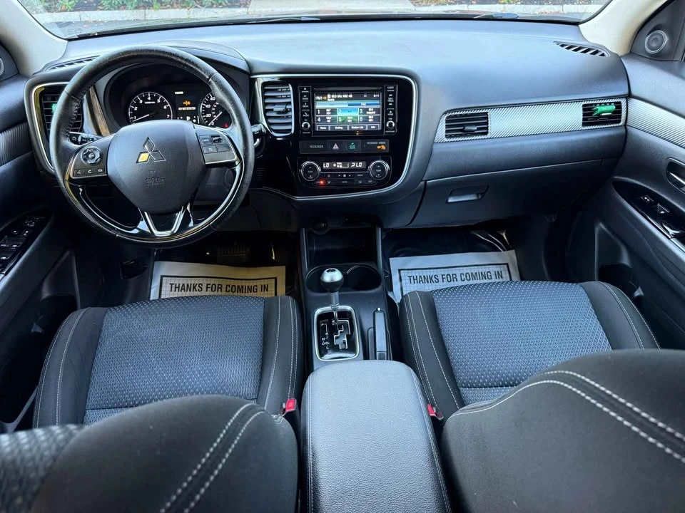 2016 Mitsubishi Outlander - Image 16 of 18