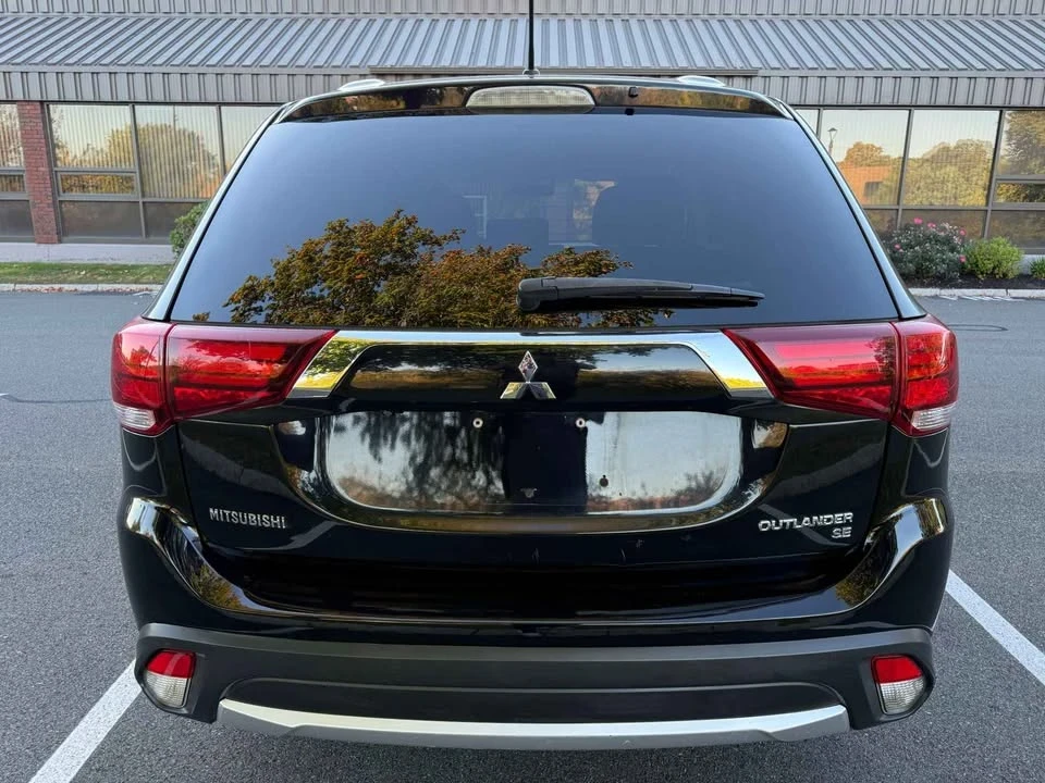 2016 Mitsubishi Outlander - Image 4 of 18