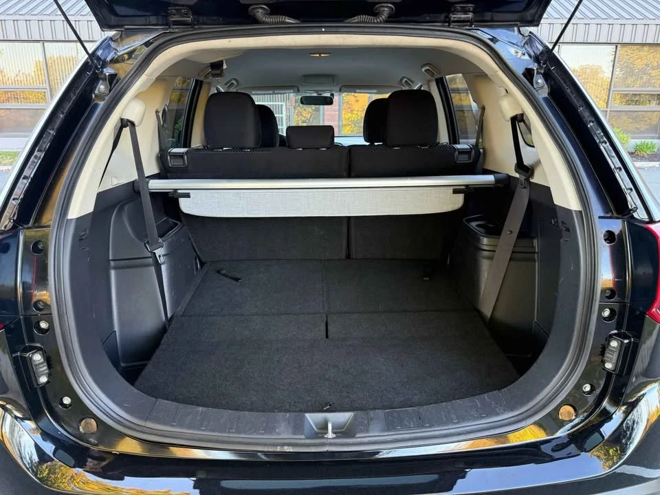 2016 Mitsubishi Outlander - Image 14 of 18