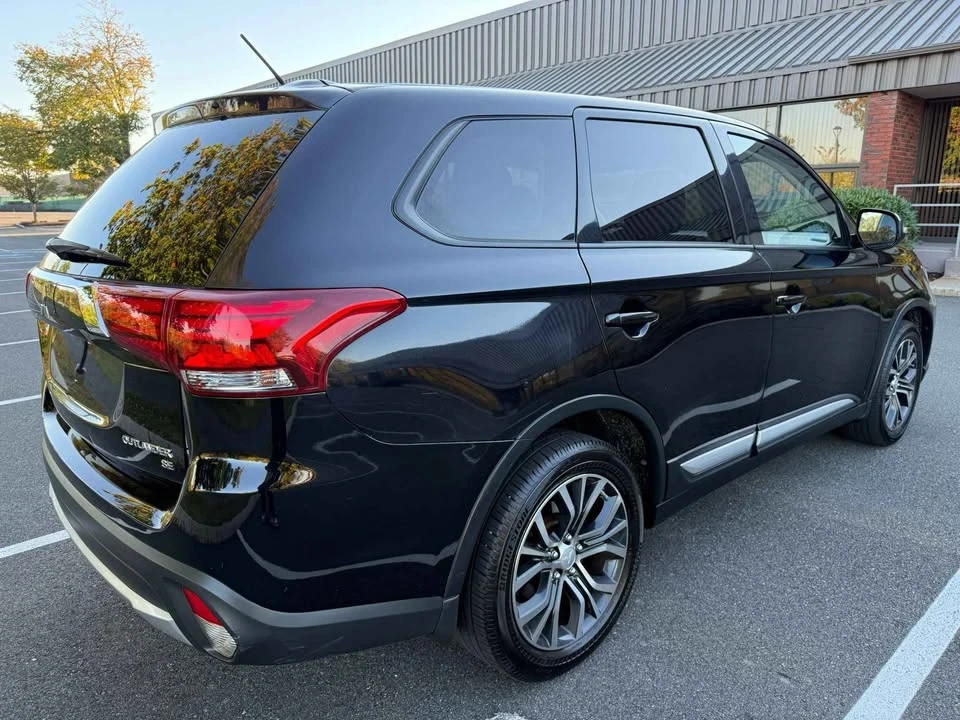 2016 Mitsubishi Outlander - Image 6 of 18