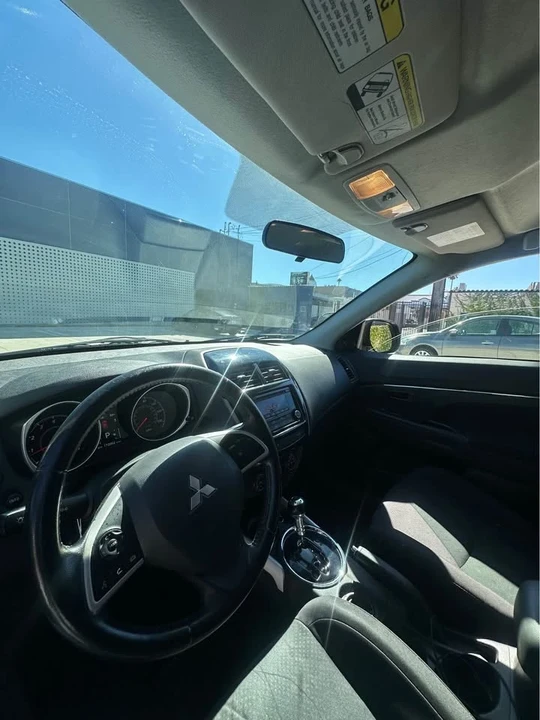 2016 Mitsubishi Outlander - Image 8 of 9
