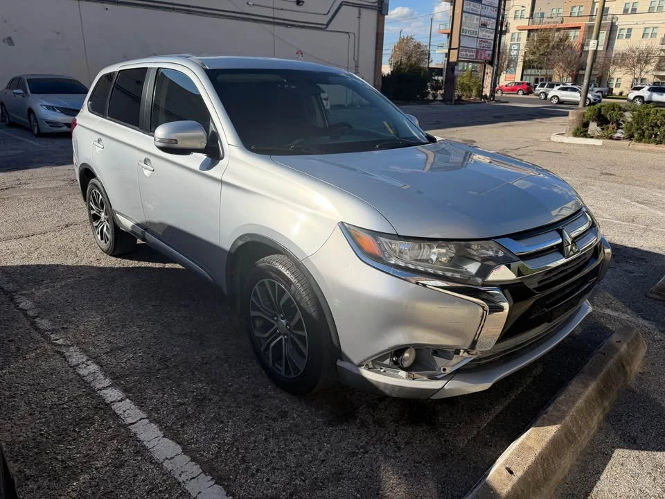 2016 Mitsubishi Outlander - Image 15 of 15