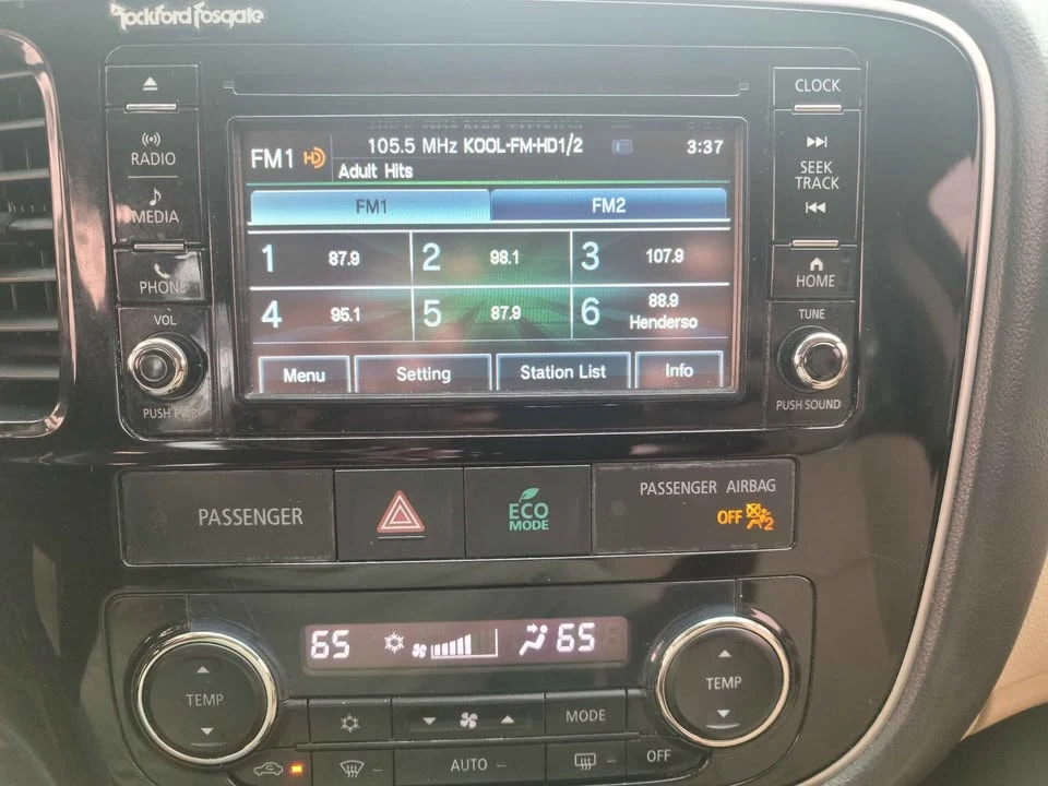 2016 Mitsubishi Outlander - Image 9 of 19