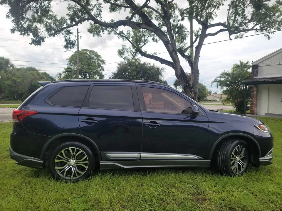 2016 Mitsubishi Outlander - Image 5 of 19