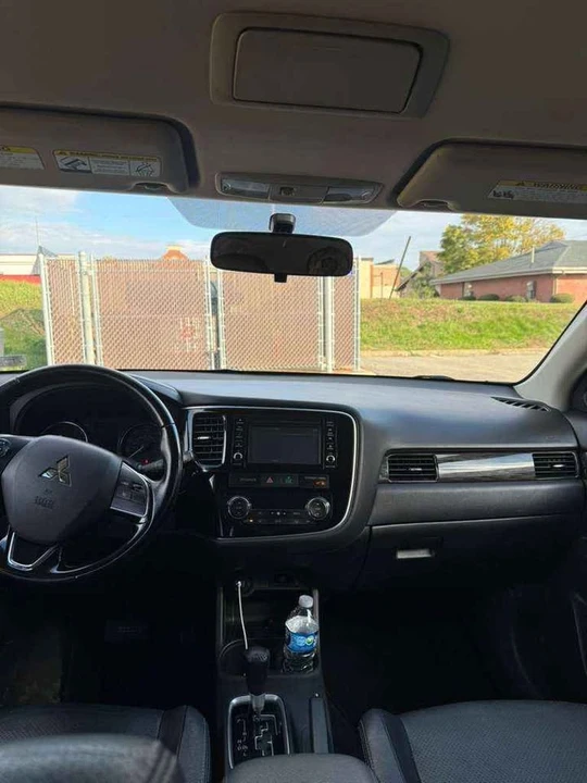 2016 Mitsubishi Outlander - Image 7 of 11