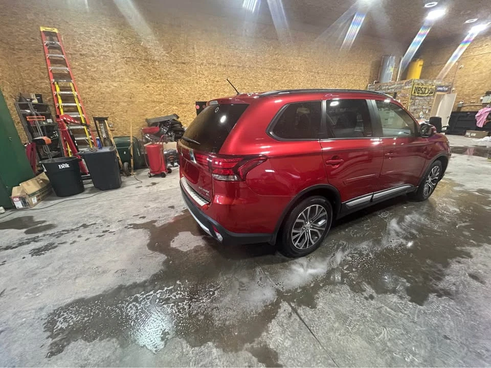 2016 Mitsubishi Outlander - Image 12 of 18