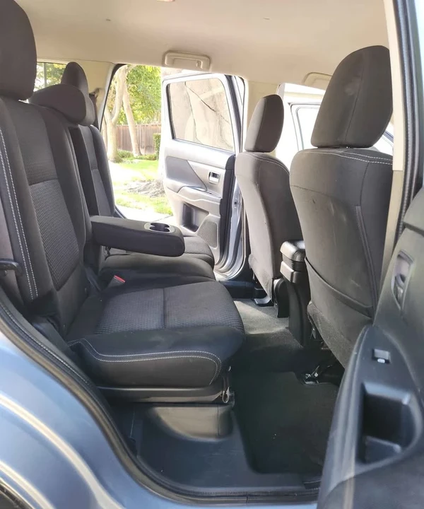2016 Mitsubishi Outlander - Image 9 of 20