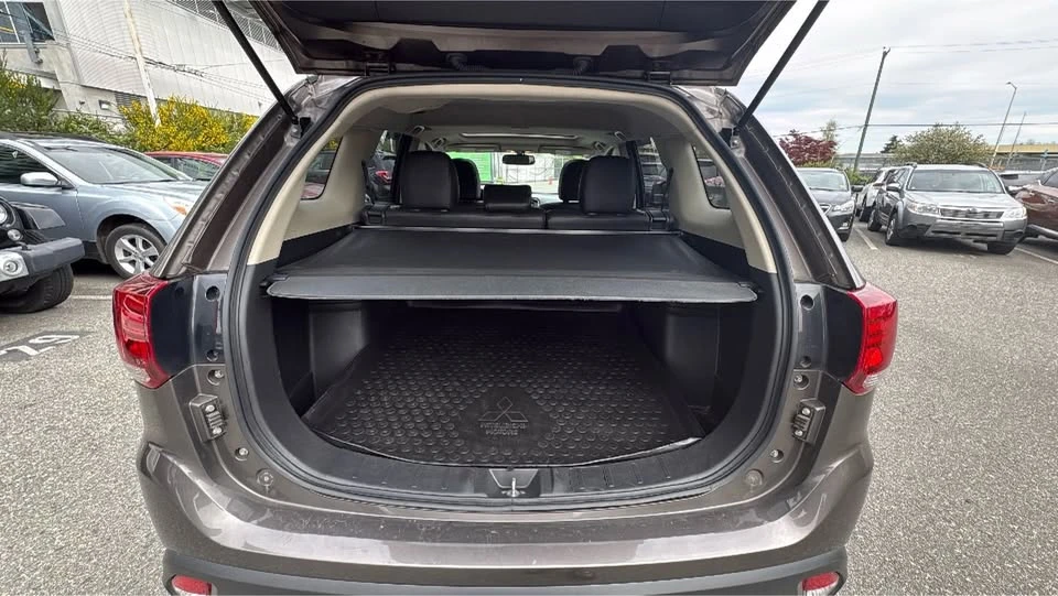2016 Mitsubishi Outlander - Image 5 of 20