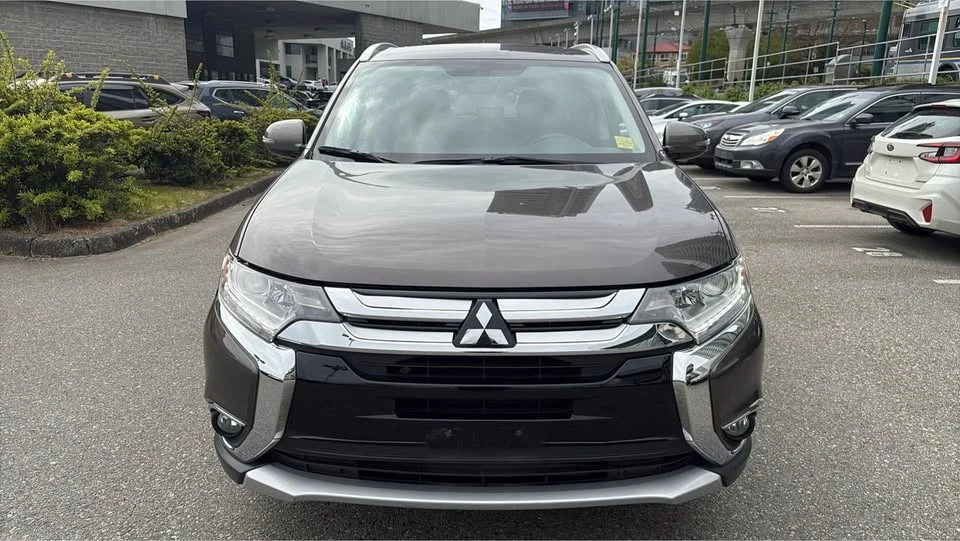 2016 Mitsubishi Outlander - Image 11 of 20