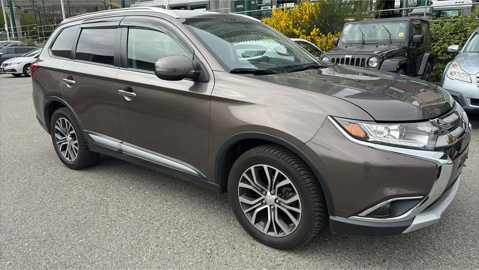 2016 Mitsubishi Outlander - Image 3 of 20