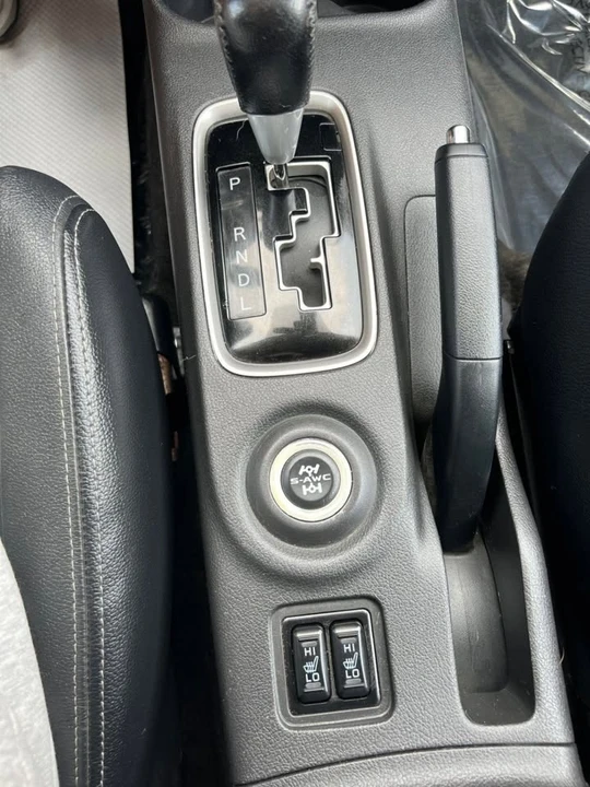 2016 Mitsubishi Outlander - Image 11 of 19
