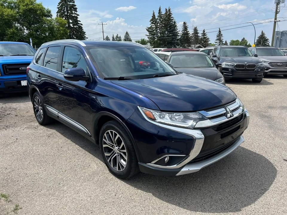 2016 Mitsubishi Outlander - Image 3 of 19