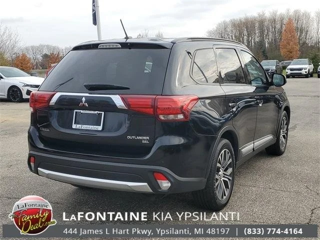 2016 Mitsubishi Outlander - Image 4 of 19