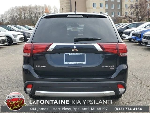 2016 Mitsubishi Outlander - Image 5 of 19