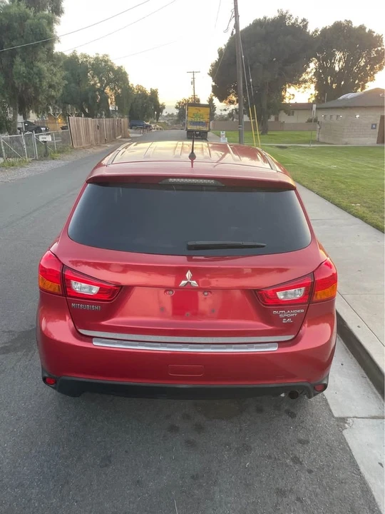 2016 Mitsubishi Outlander - Image 6 of 17