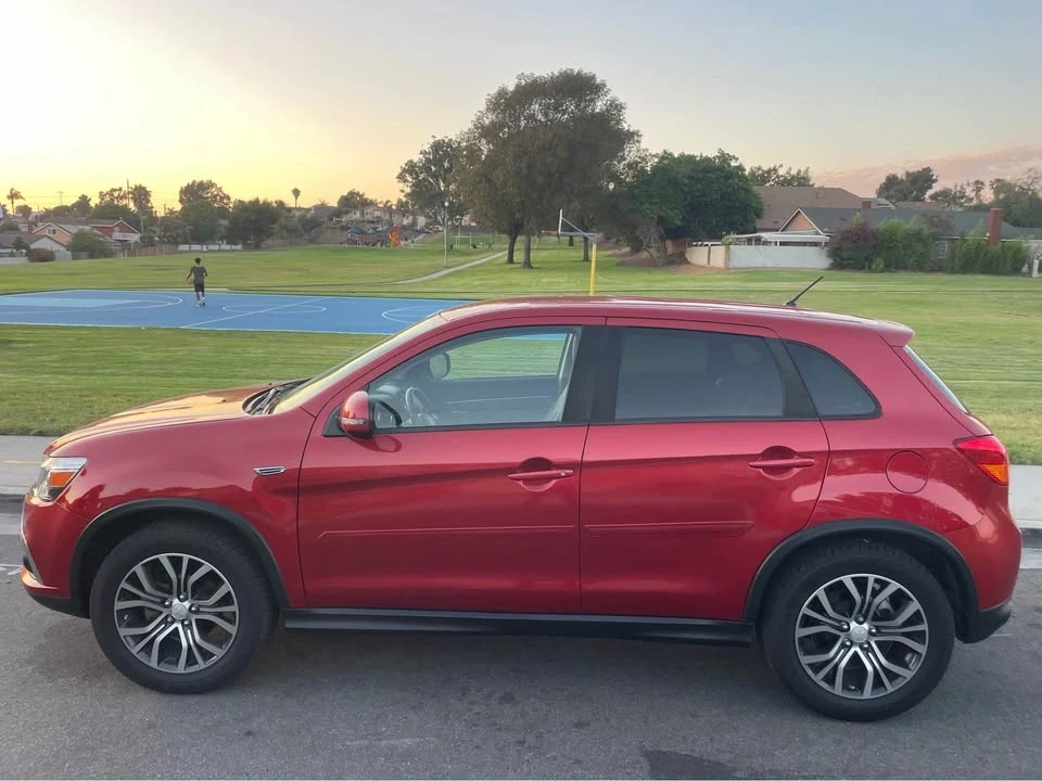 2016 Mitsubishi Outlander - Image 8 of 17
